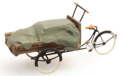 Picture of Delivery tricycle w/ canvas tarp