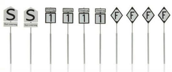 Picture of European railway signs w. scale (10 pcs)