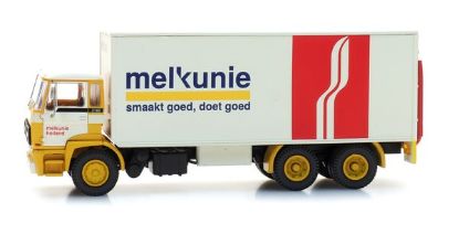 Picture of DAF tilt-cab B, tandem-axle, box van, Melkunie