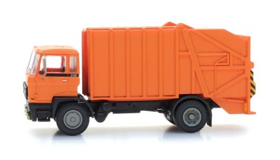 Picture of DAF tilt-cab B, garbage truck, orange