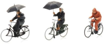 Picture of Cyclists in the rain (3x)