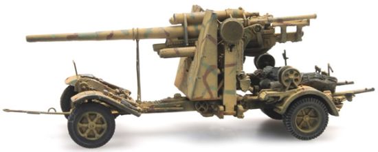 Picture of German WWII 88mm FLAK 18  camouflage