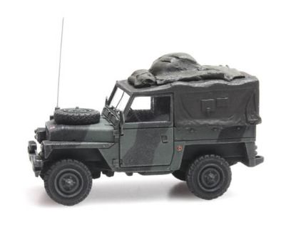 Picture of UK Land Rover 88 lightweight combat ready