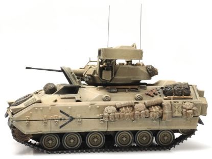 Picture of US Army M2 IFV Bradley desert