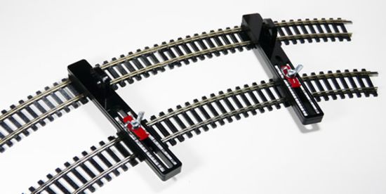 Picture of HO/OO Scale Adjustable Parallel Track Tool
