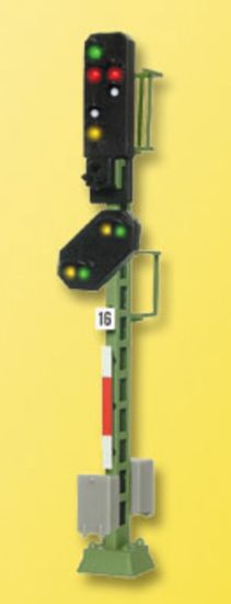 Picture of N Departure signal light with pre-signal