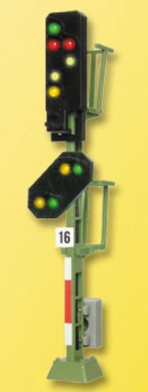 Picture of TT Departure signal light with pre-signal