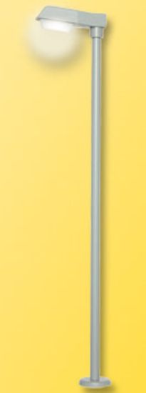 Picture of HO Street lamp with yellow LED