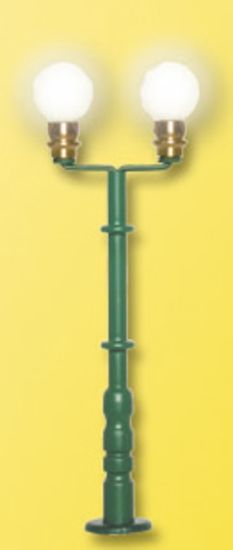 Picture of HO Globe street lamp , 2-armed