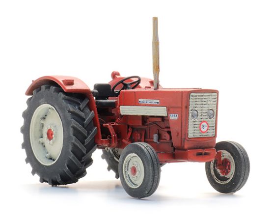 Picture of McCormick International 624 Tractor