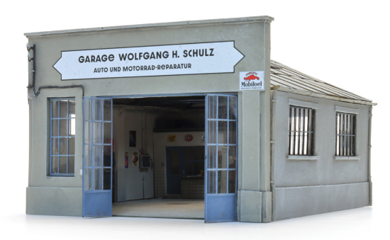 Picture of German garage with interior Kit
